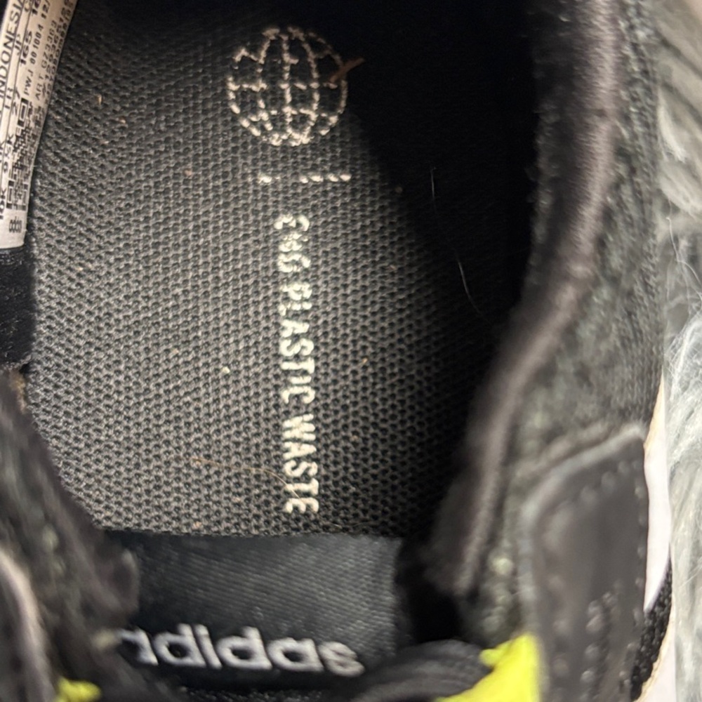 Adidas Kids Black Sneakers - Picture 9 of 10